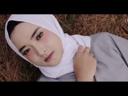 Lirik Selawat Ya Asiqol Mustofa Versi Nissa Sabyan